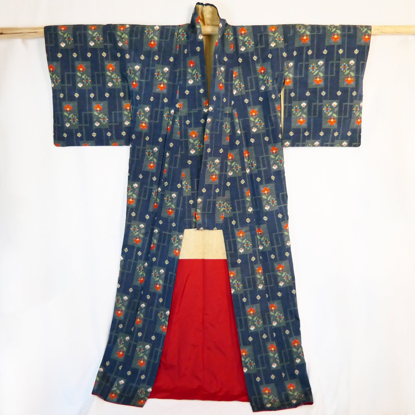 Vintage Showa Retro Red Flower Silk Kasuri Kimono